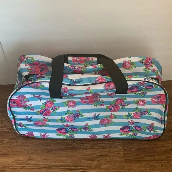Betsey Johnson Rolling Carry-On Duffle Bag New - Picture 4 of 11